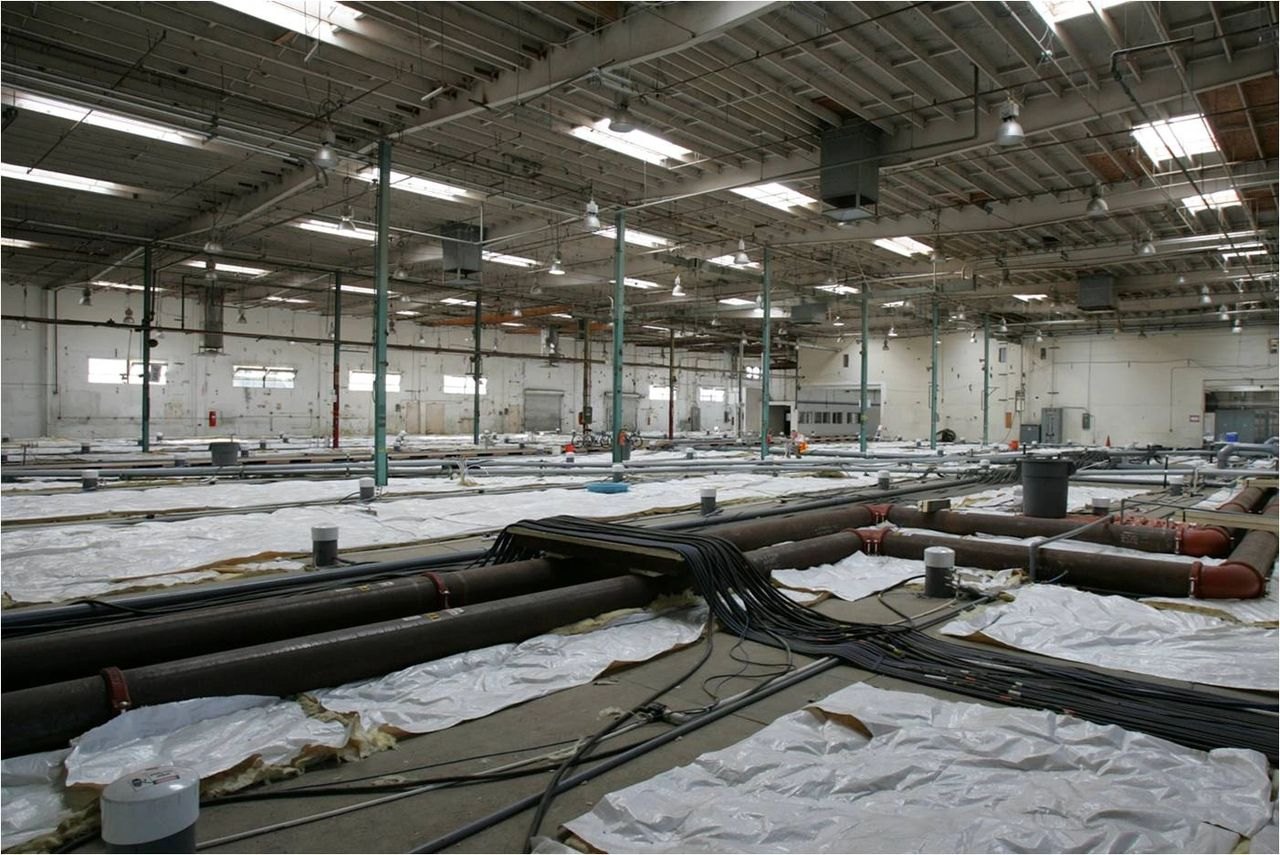 Thermal wellfield installed inside a warehouse