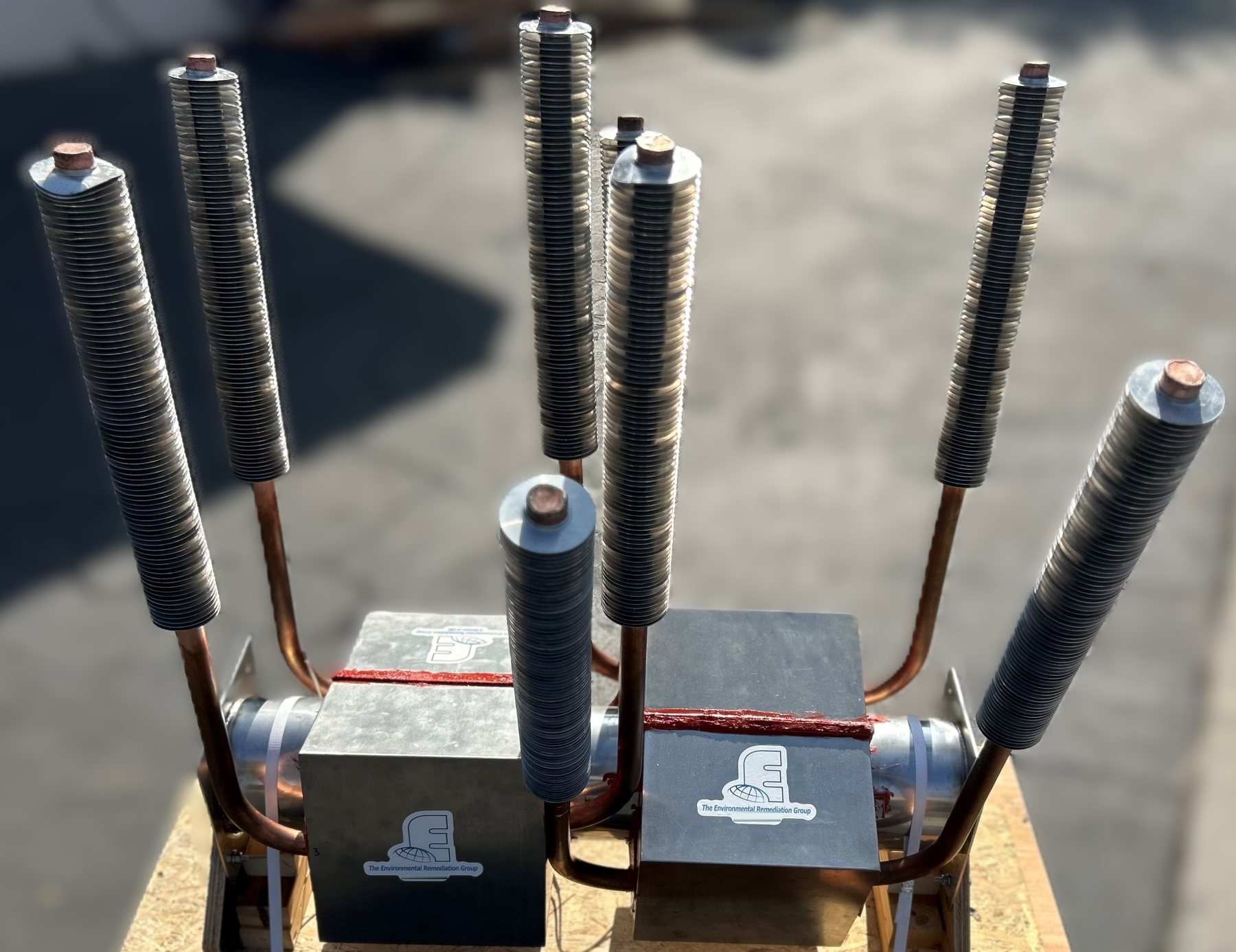 HETR heater well assemblies during fabrication