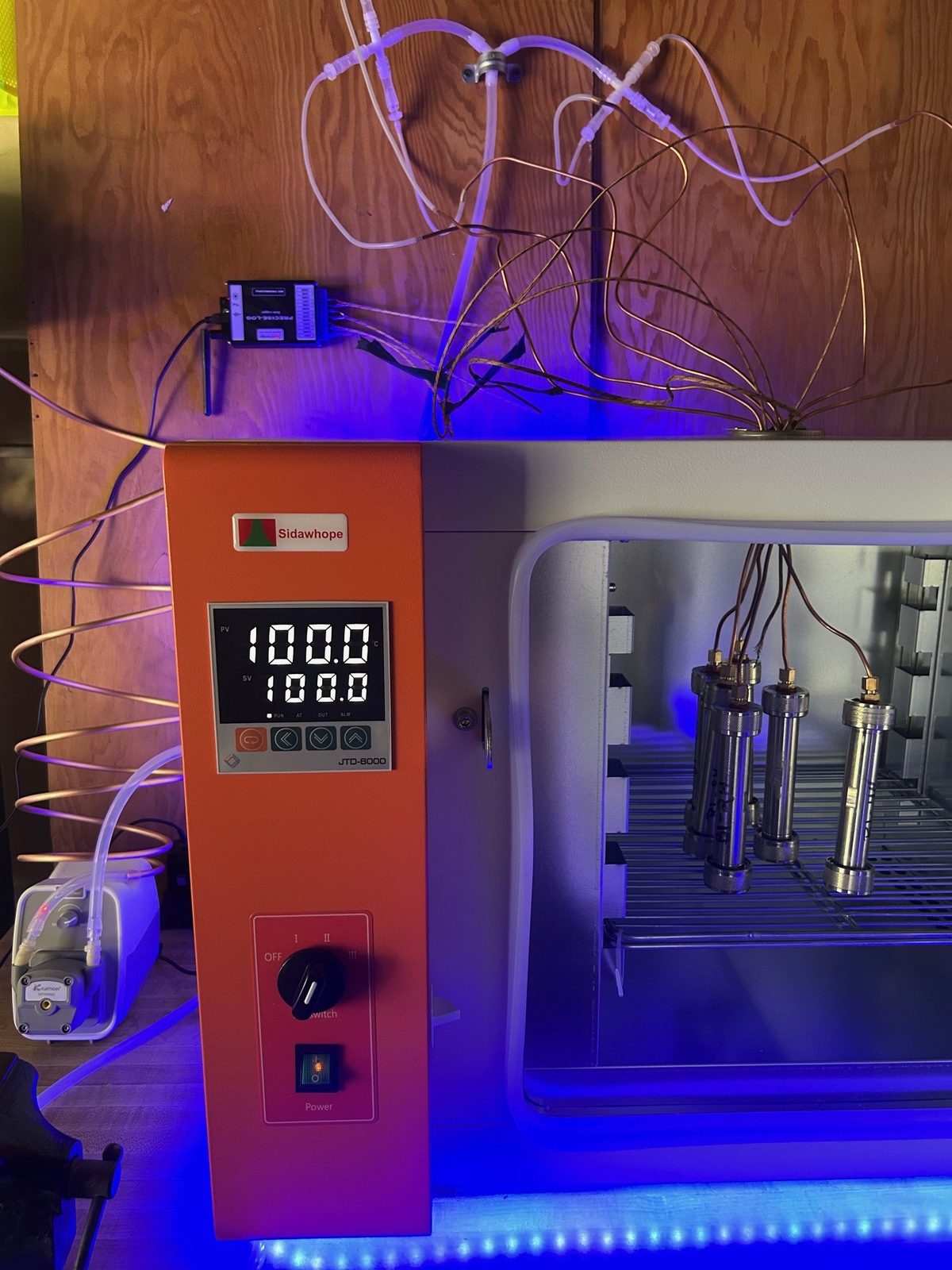 Temperature controlled bench-scale test unit